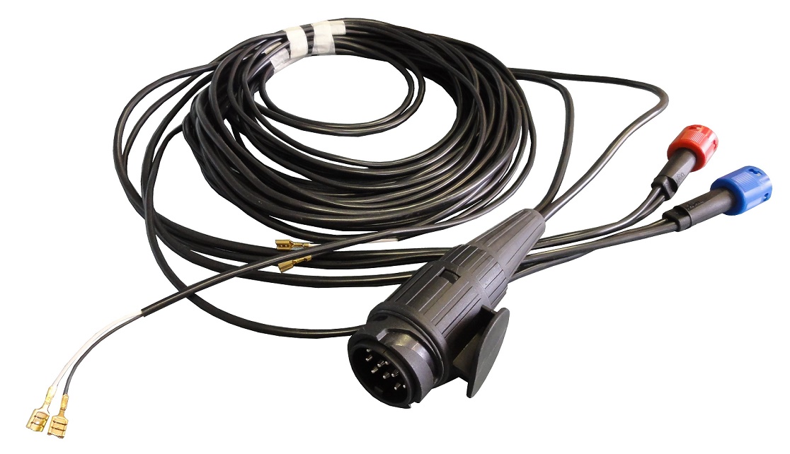 Kabeláž 4,70 m + zásuvka 13-pin - konektory Plug-in