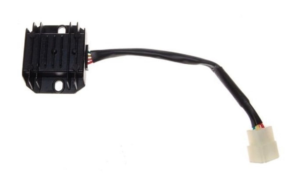 regulátor dobíjení 4 pin  1 konektor  moto ATV 125/150 ccm
